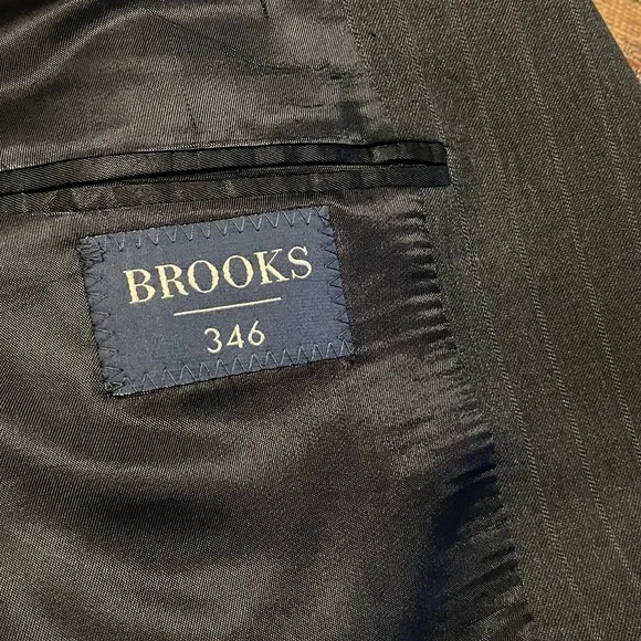 BROOKS 346 Charcoal Stripe Suit Jacket and Pants!